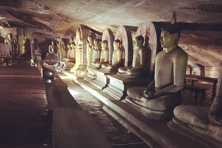 Dambulla Cave Temple